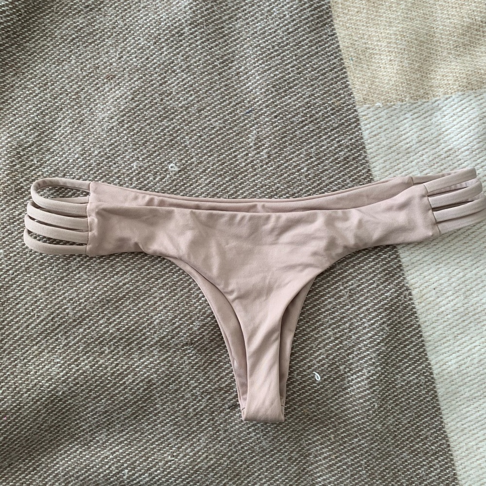 Midori Bottom - Picture 2 of 3